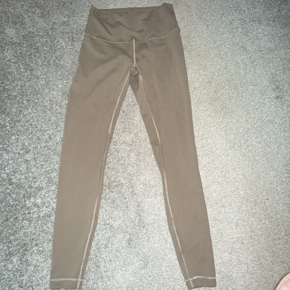Lululemon size 8 leggings